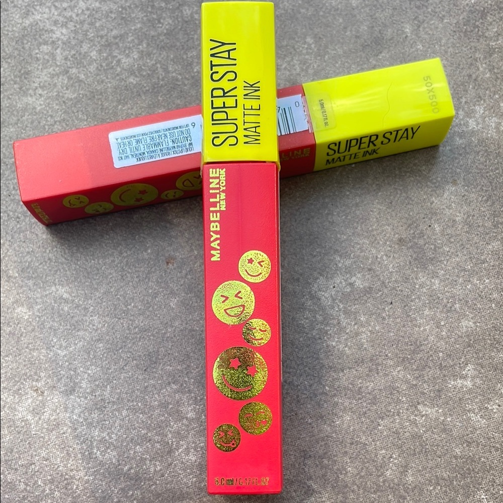 Maybelline Super Stay Matte Ink 445 Red